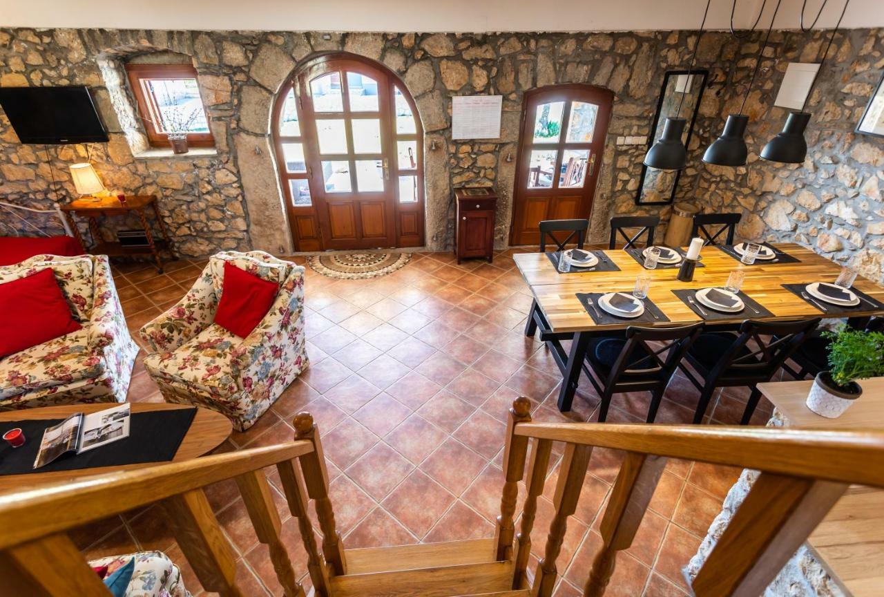 Villa Korina Pinezići Eksteriør billede