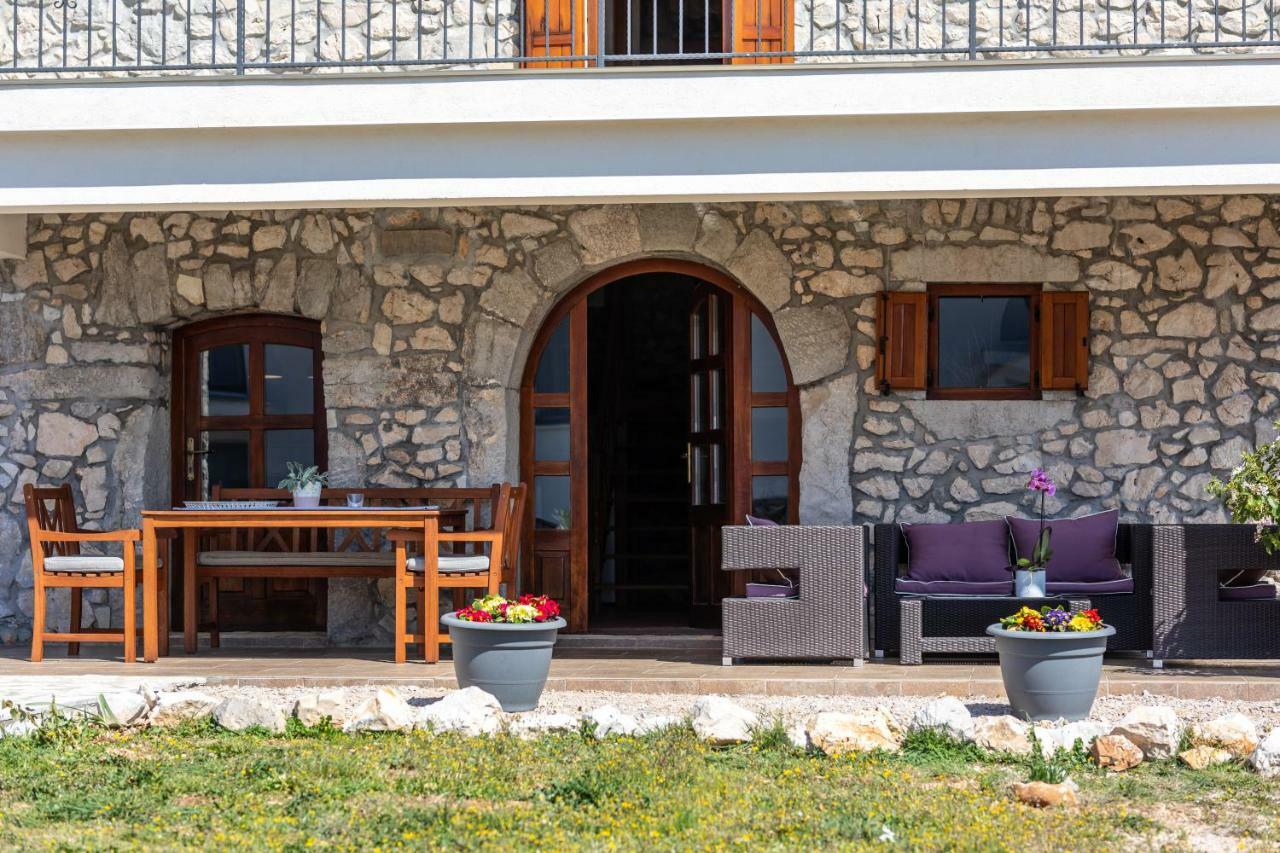 Villa Korina Pinezići Eksteriør billede