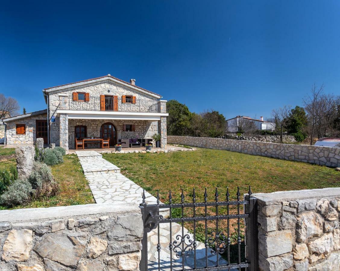 Villa Korina Pinezići Eksteriør billede